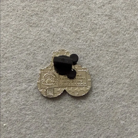 Munchlings Mystery Series 2 Huey Dewey and Louie Pastry Trio and Caramel Drizzle - Picture 2 of 2